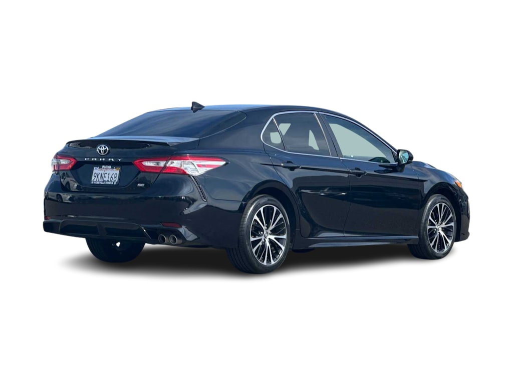 2020 Toyota Camry SE 17