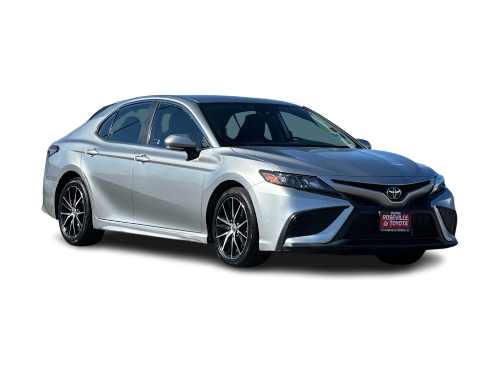 2022 Toyota Camry SE 18