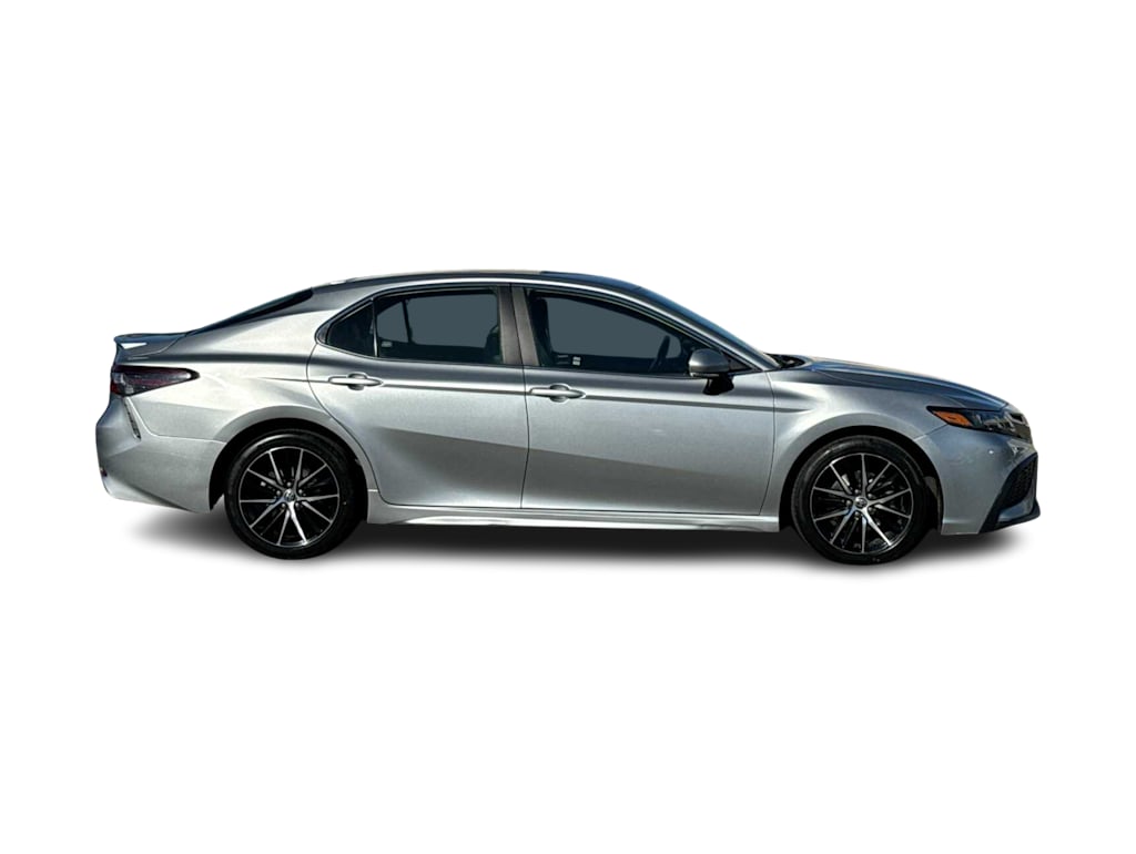 2022 Toyota Camry SE 19