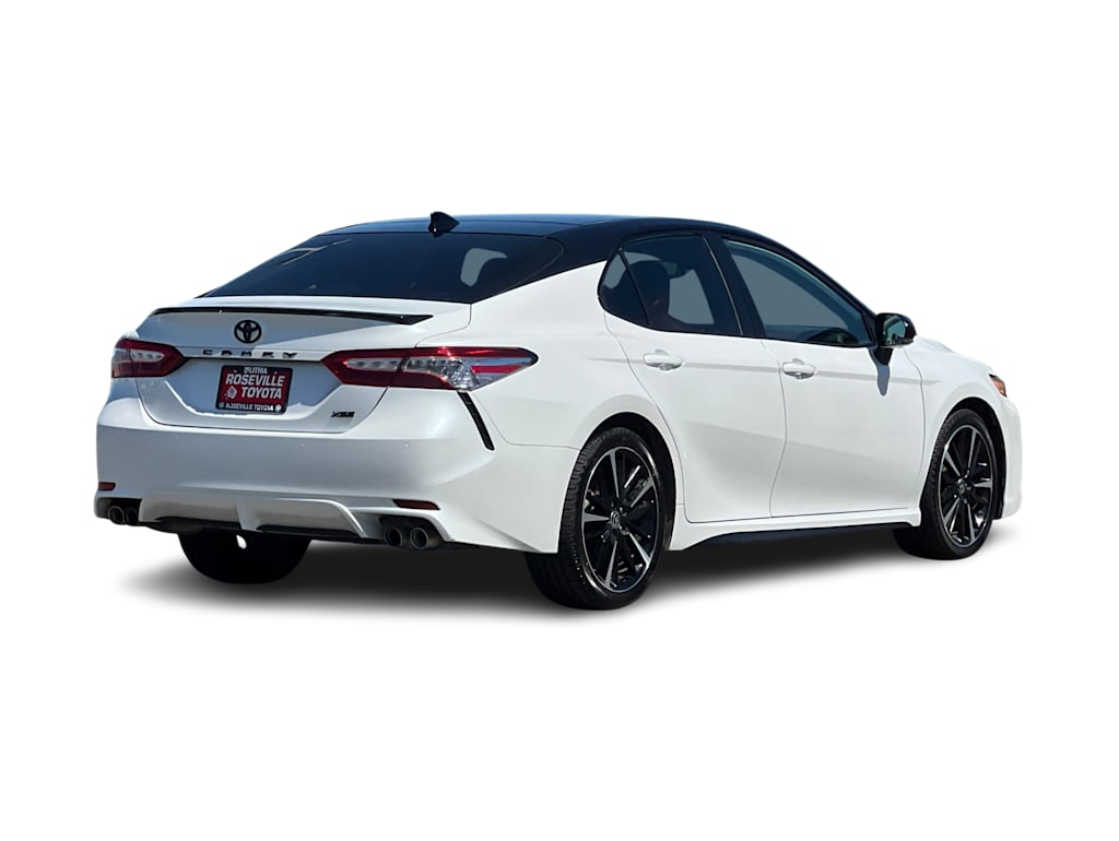 Thumbnail: 2020 Toyota Camry - 16