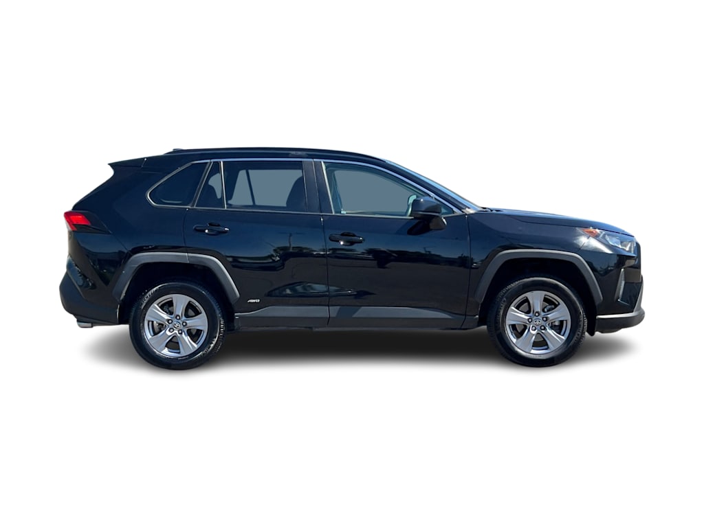 Thumbnail: 2022 Toyota RAV4 - 20