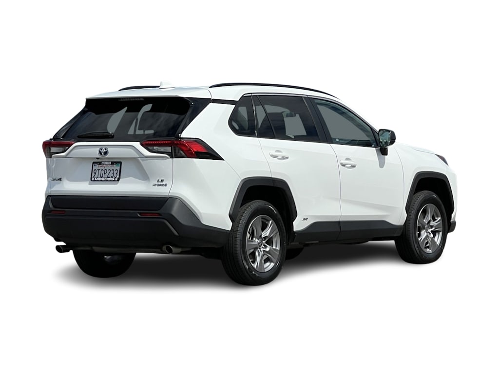 Thumbnail: 2022 Toyota RAV4 - 18