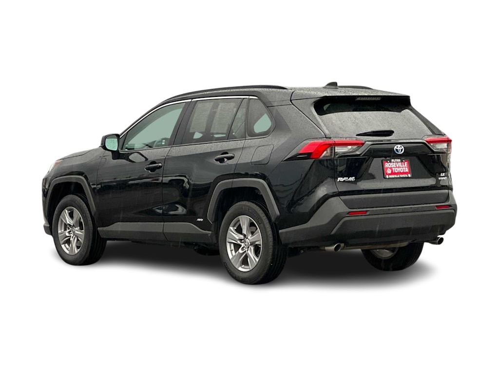 2024 Toyota RAV4 LE 4