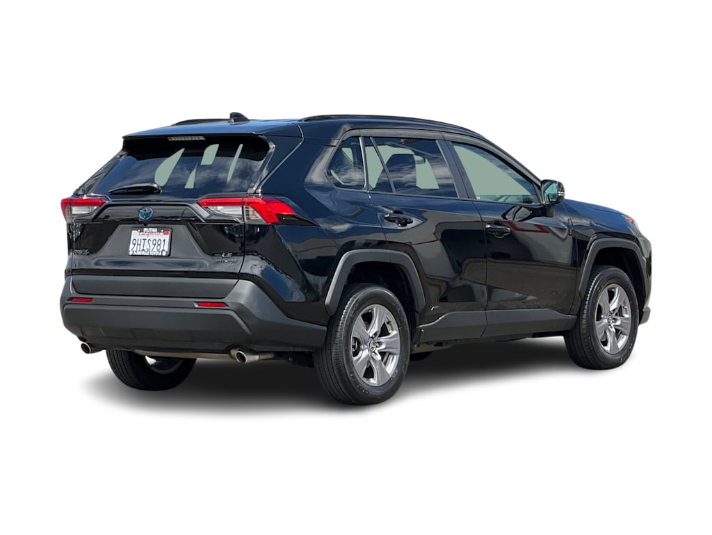 Thumbnail: 2022 Toyota RAV4 - 18