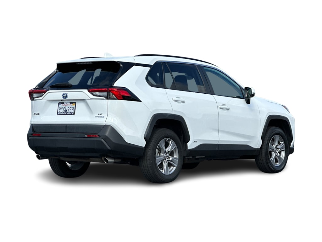 Thumbnail: 2022 Toyota RAV4 - 17