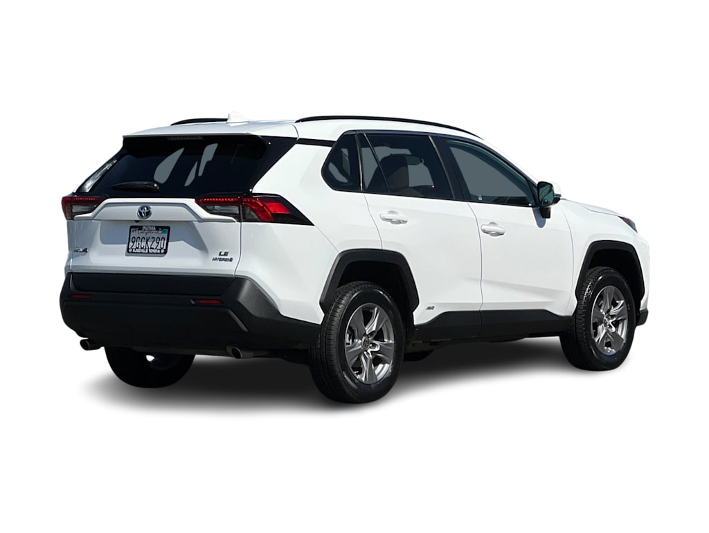 Thumbnail: 2023 Toyota RAV4 - 17