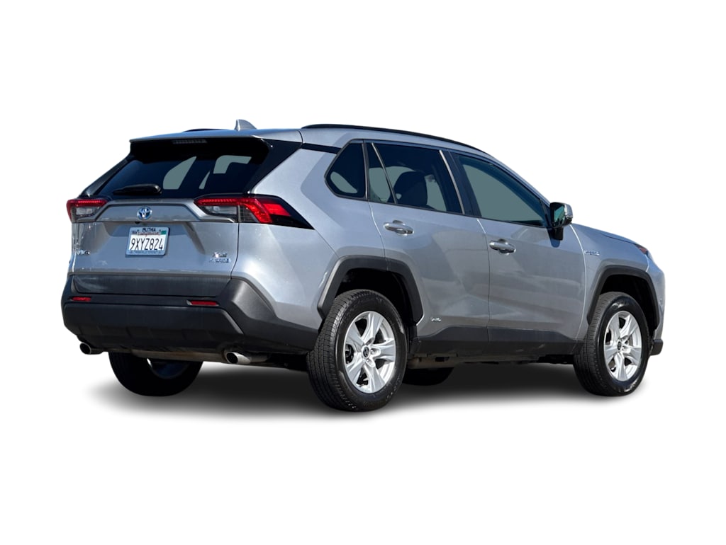 Thumbnail: 2021 Toyota RAV4 - 19