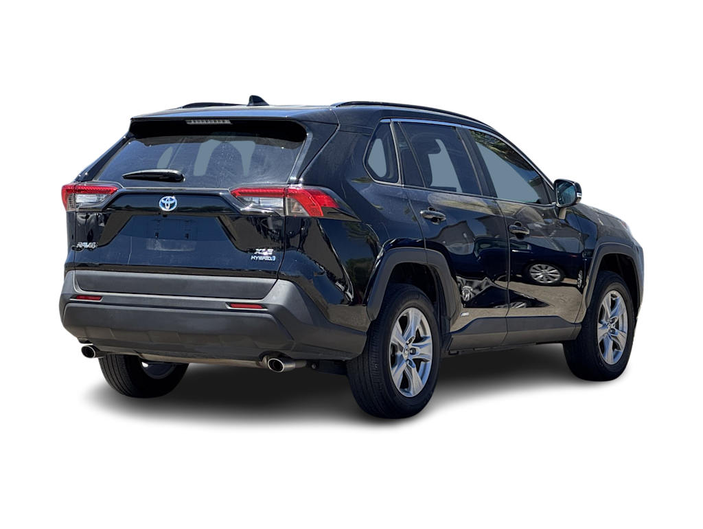 Thumbnail: 2022 Toyota RAV4 - 11
