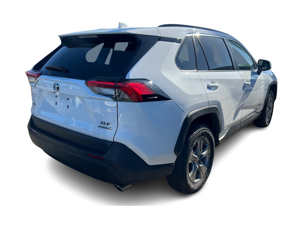 Thumbnail: 2022 Toyota RAV4 - 10
