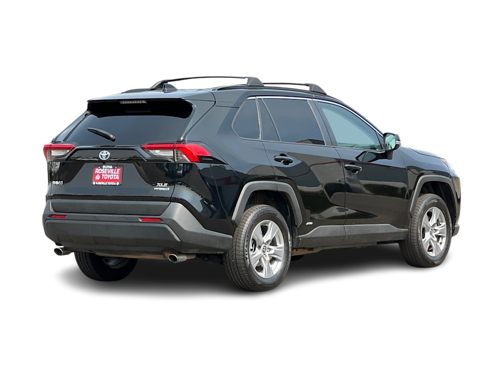 Thumbnail: 2022 Toyota RAV4 - 18