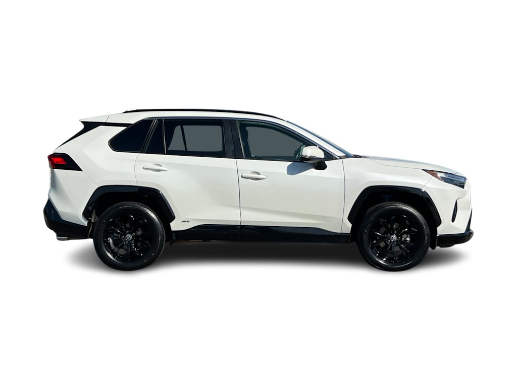 Thumbnail: 2022 Toyota RAV4 - 20