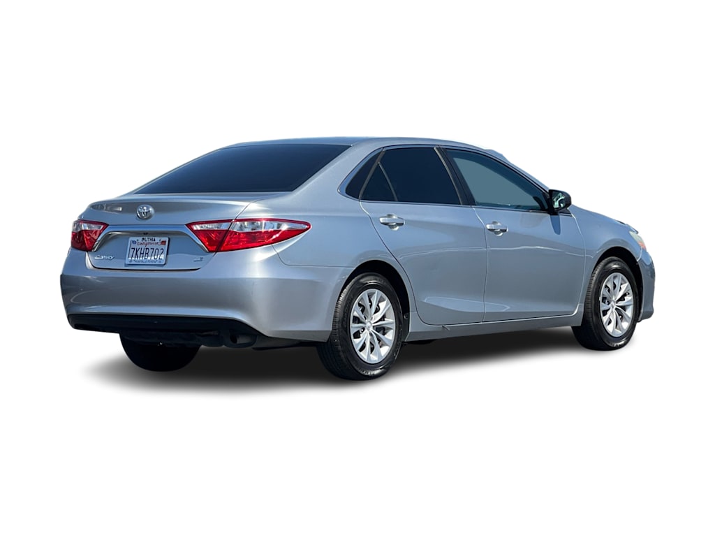 Thumbnail: 2015 Toyota Camry - 17