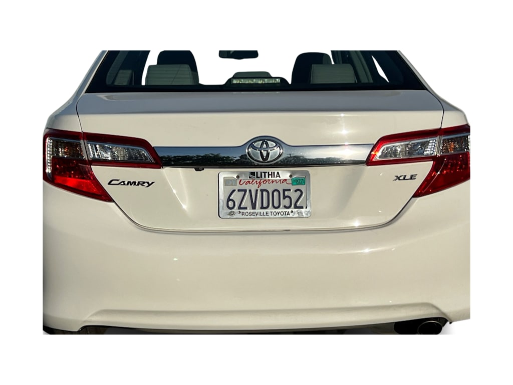 Thumbnail: 2013 Toyota Camry - 23