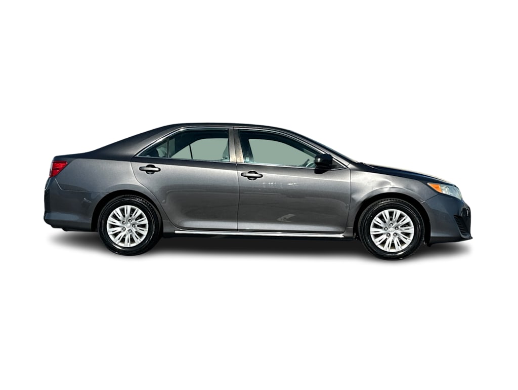 2014 Toyota Camry LE 20