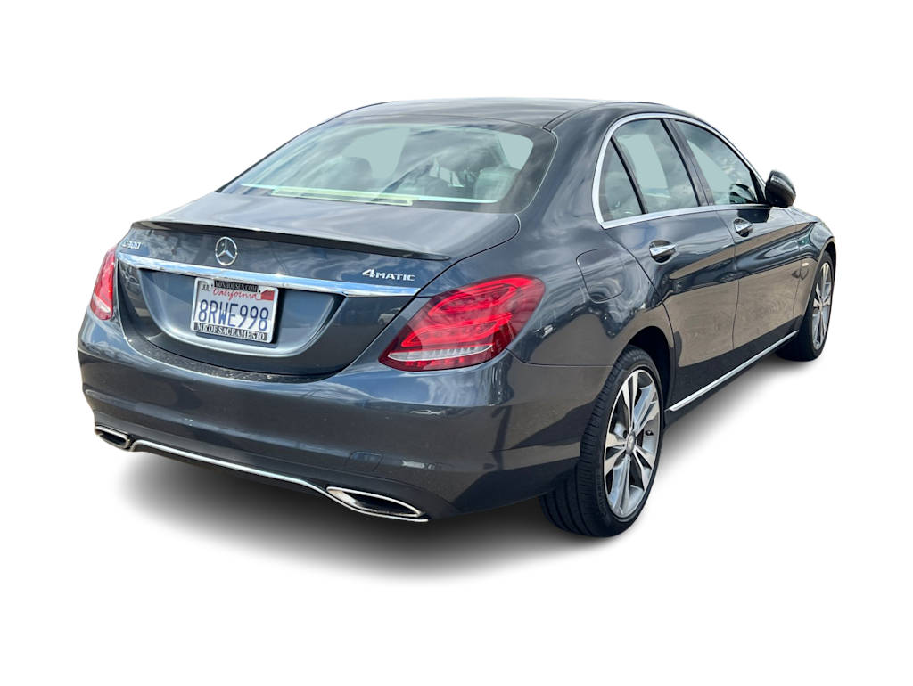 Thumbnail: 2016 Mercedes-Benz C-Class - 9