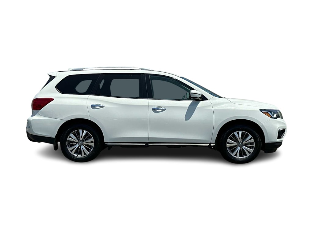 Thumbnail: 2020 Nissan Pathfinder - 20