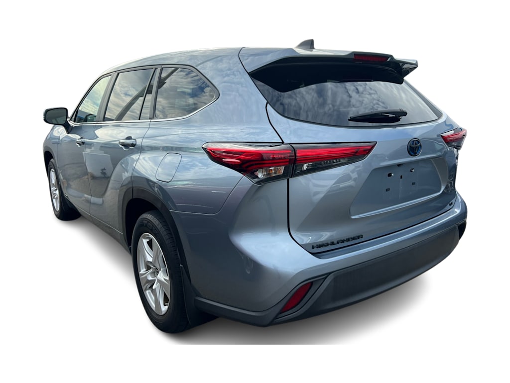 Thumbnail: 2023 Toyota Highlander - 2
