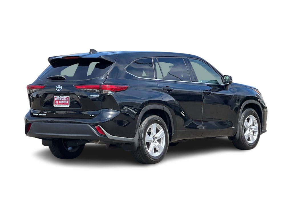 Thumbnail: 2022 Toyota Highlander - 17