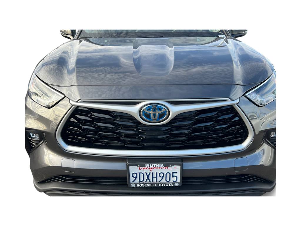 Thumbnail: 2023 Toyota Highlander - 14
