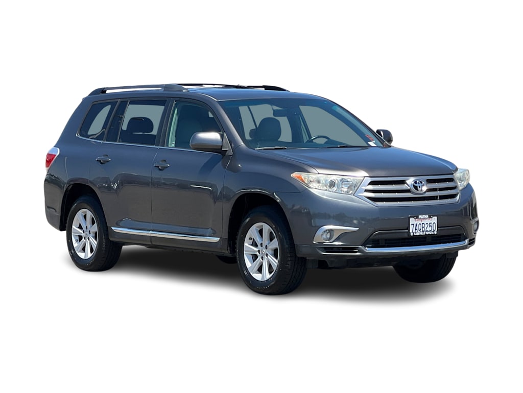 Thumbnail: 2013 Toyota Highlander - 19