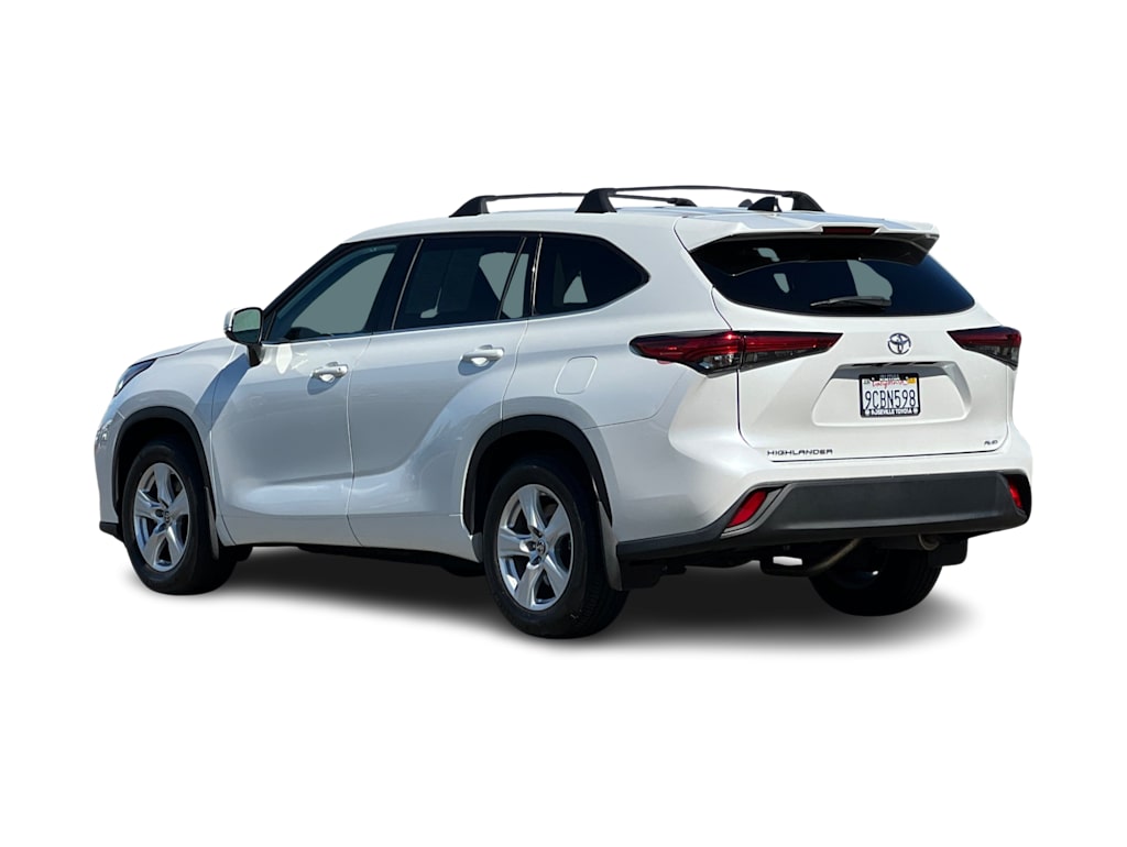 Thumbnail: 2022 Toyota Highlander - 4