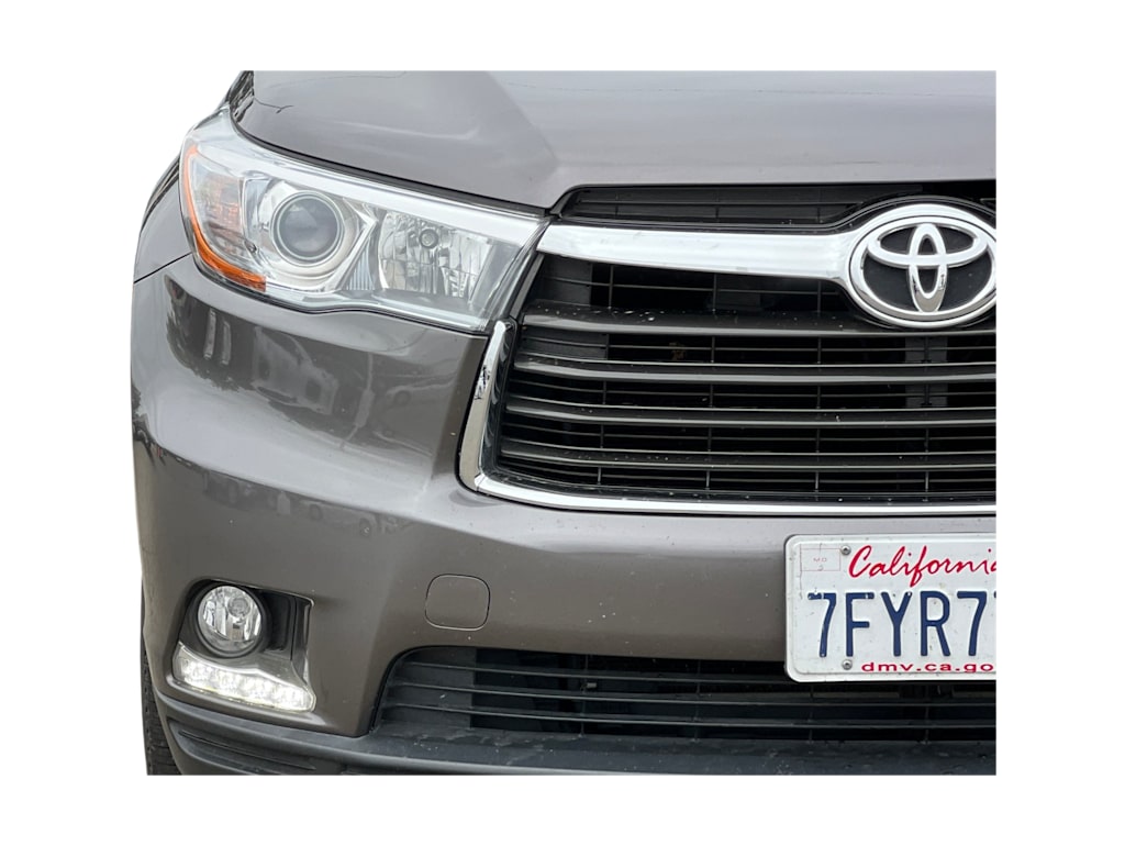 Thumbnail: 2014 Toyota Highlander - 18