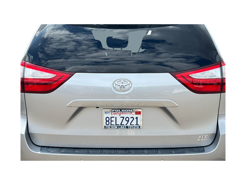 Thumbnail: 2018 Toyota Sienna - 19