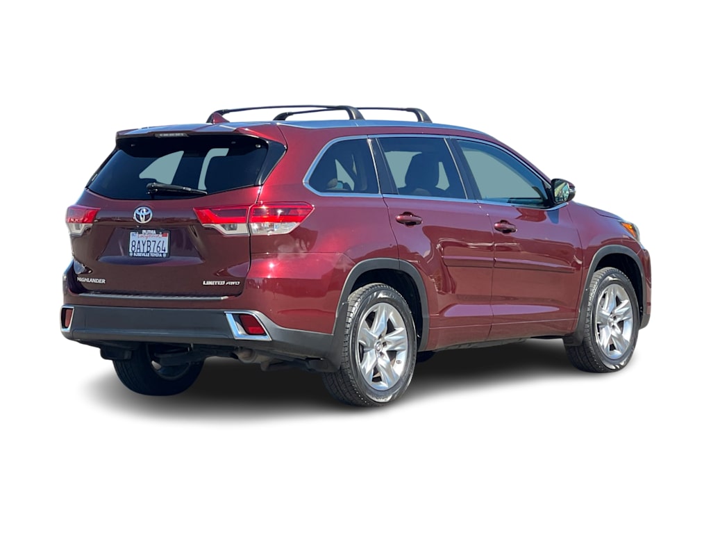 Thumbnail: 2017 Toyota Highlander - 16