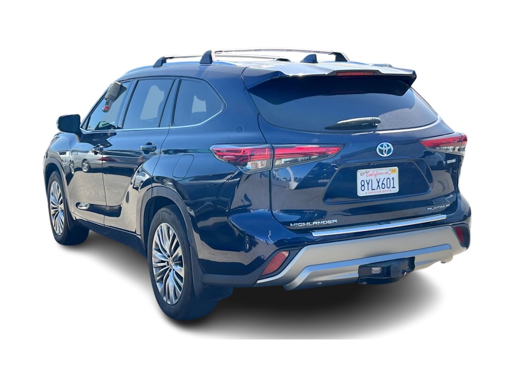 Thumbnail: 2021 Toyota Highlander - 2