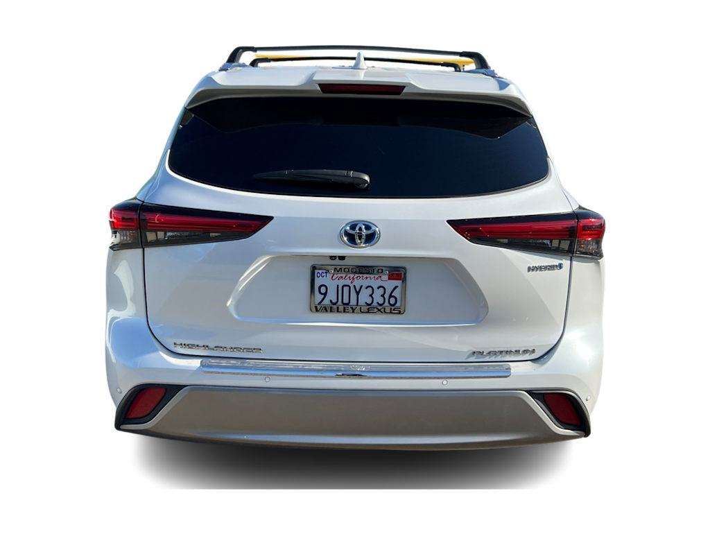 Thumbnail: 2023 Toyota Highlander - 3