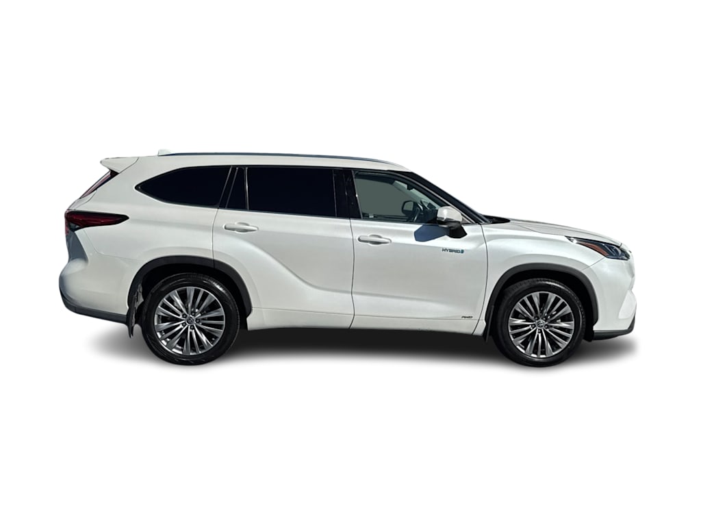 Thumbnail: 2021 Toyota Highlander - 20