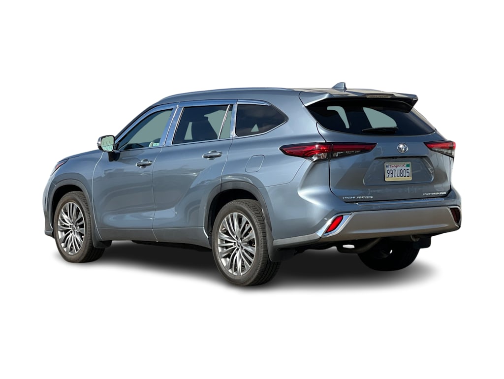Thumbnail: 2021 Toyota Highlander - 4