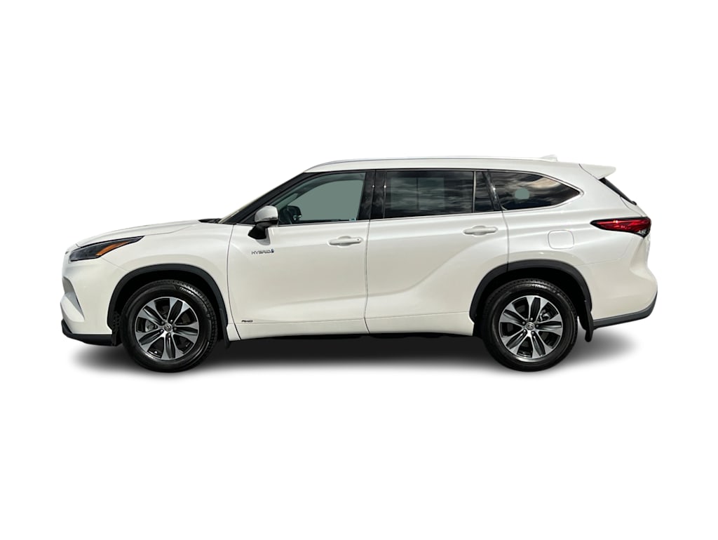 2021 Toyota Highlander XLE 3