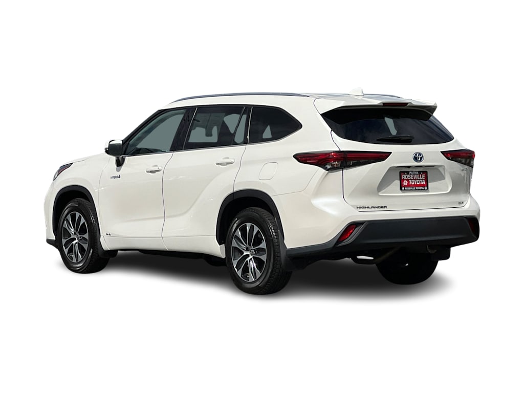 2021 Toyota Highlander XLE 4