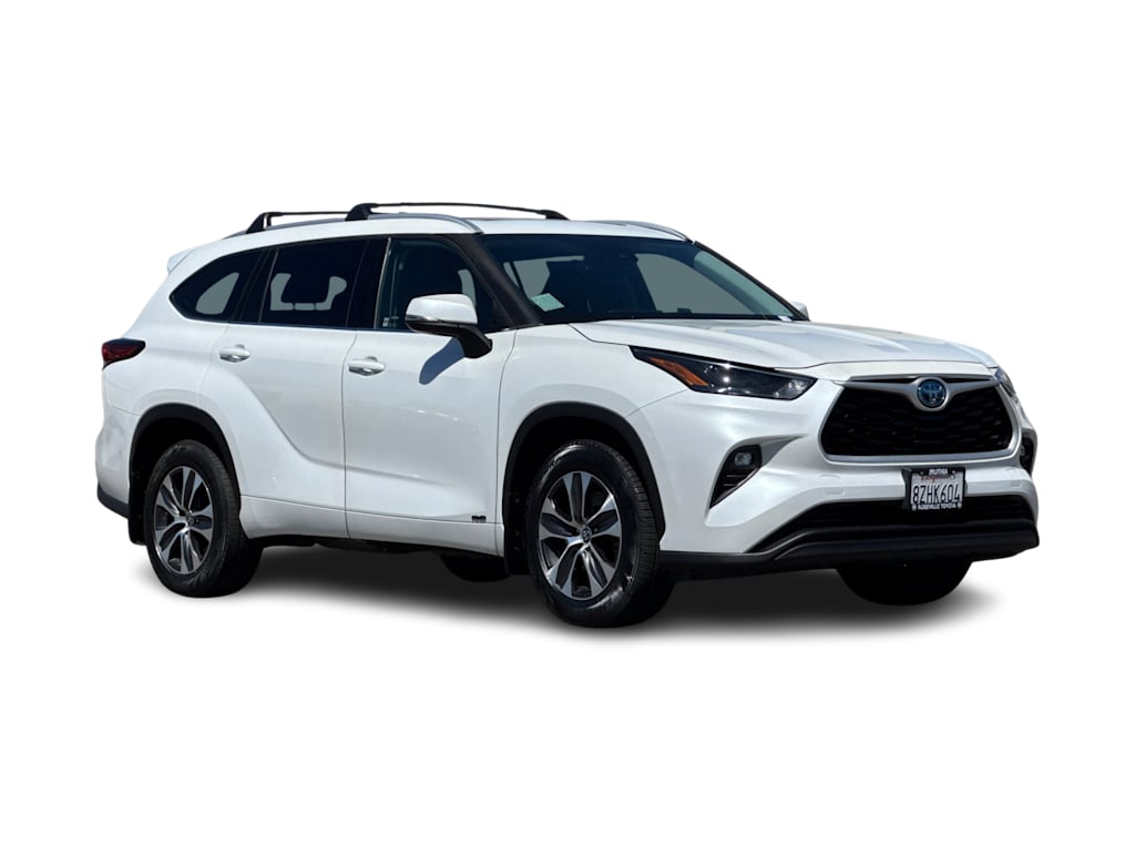 Thumbnail: 2022 Toyota Highlander - 18
