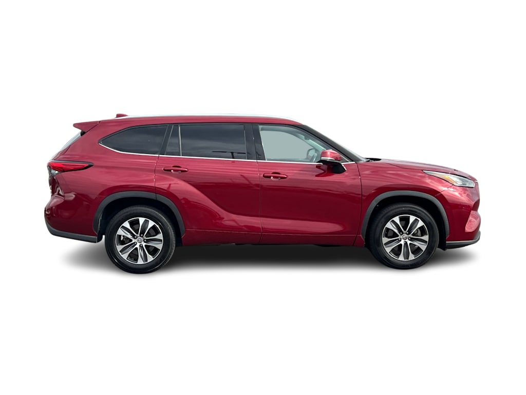 Thumbnail: 2020 Toyota Highlander - 18