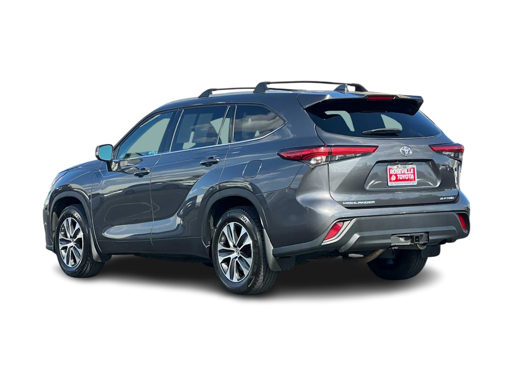 Thumbnail: 2022 Toyota Highlander - 4