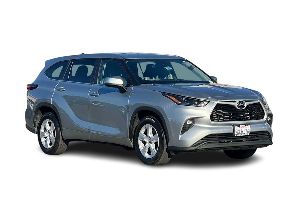 2024 Toyota Highlander LE 18