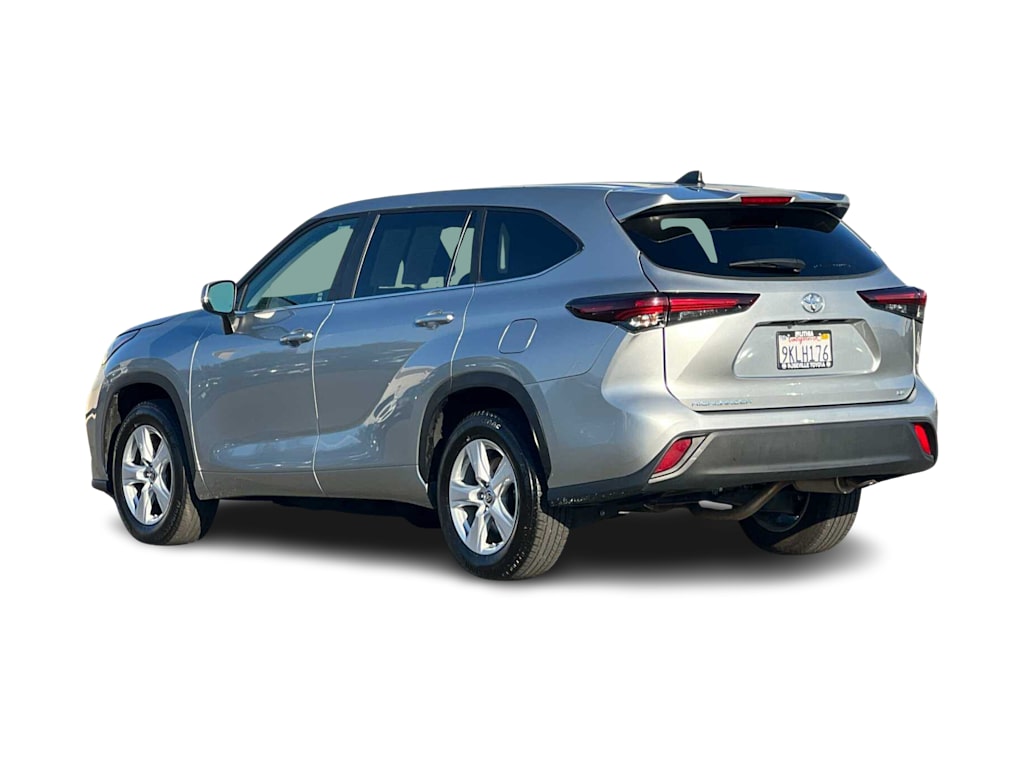 2024 Toyota Highlander LE 4