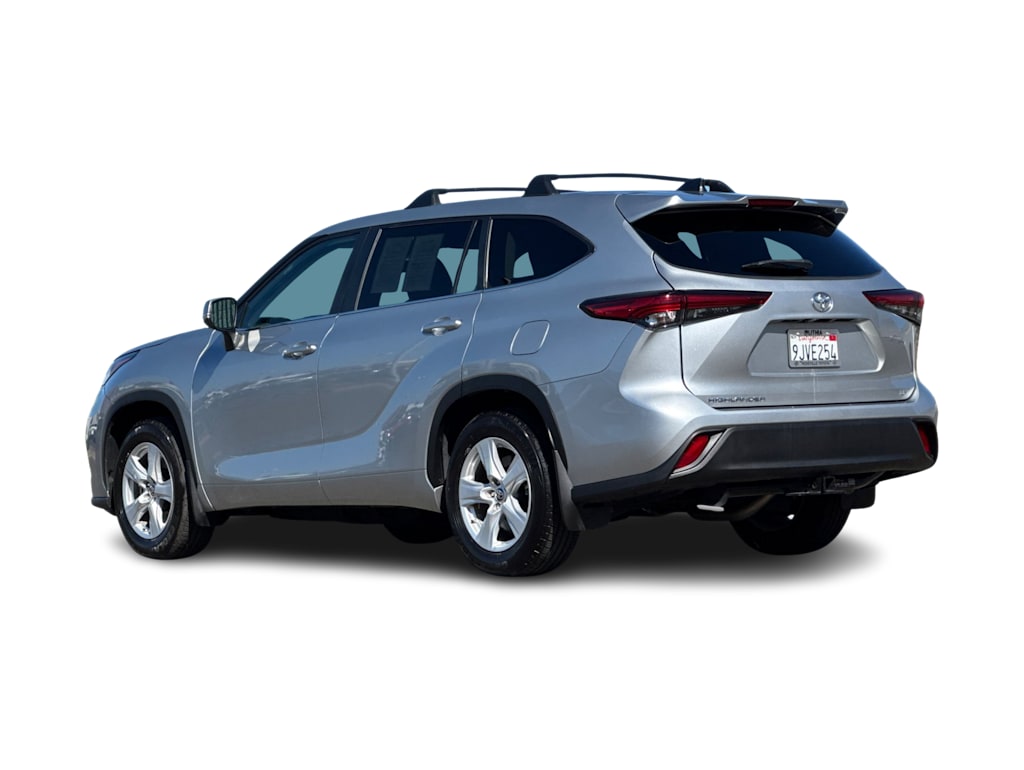 Thumbnail: 2023 Toyota Highlander - 4