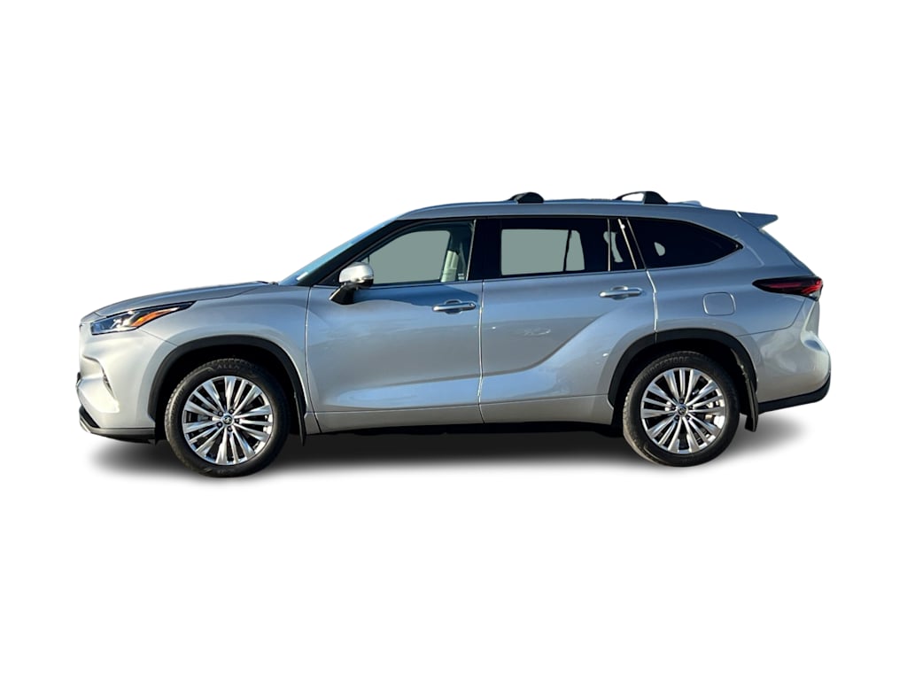 Thumbnail: 2025 Toyota Highlander - 3