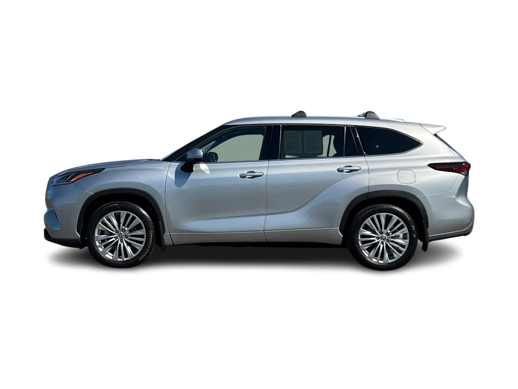 Thumbnail: 2025 Toyota Highlander - 3