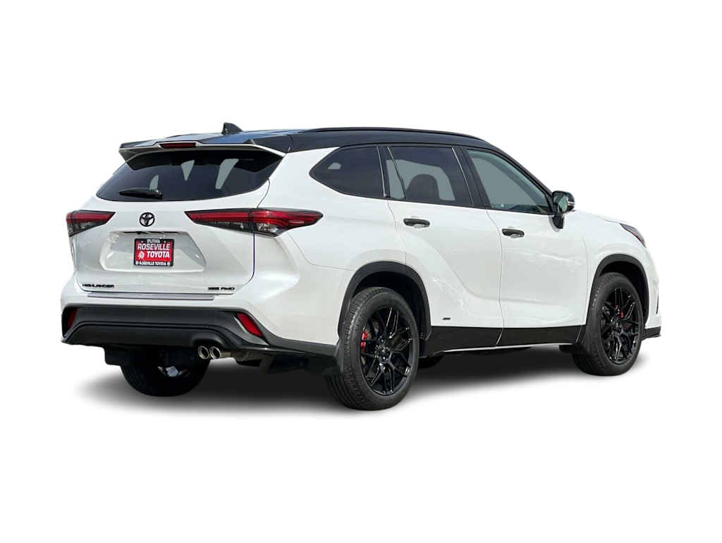 2023 Toyota Highlander XSE 16