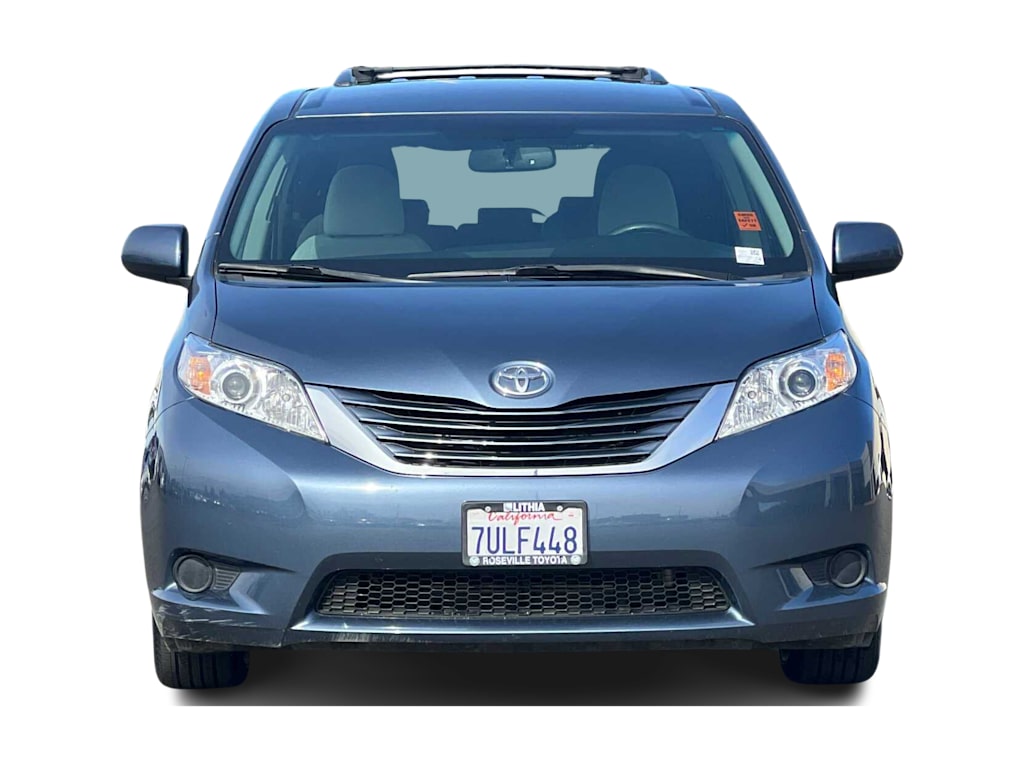 2016 Toyota Sienna LE 6