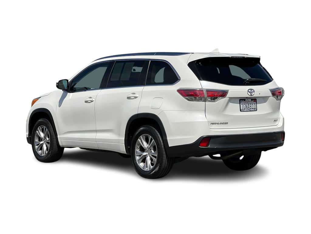 Thumbnail: 2014 Toyota Highlander - 4