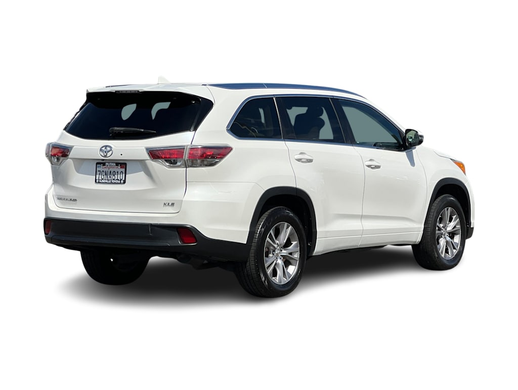 Thumbnail: 2014 Toyota Highlander - 17