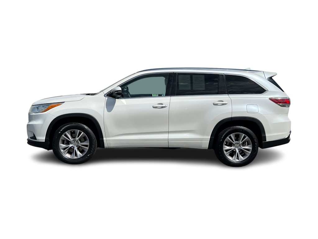 Thumbnail: 2014 Toyota Highlander - 3