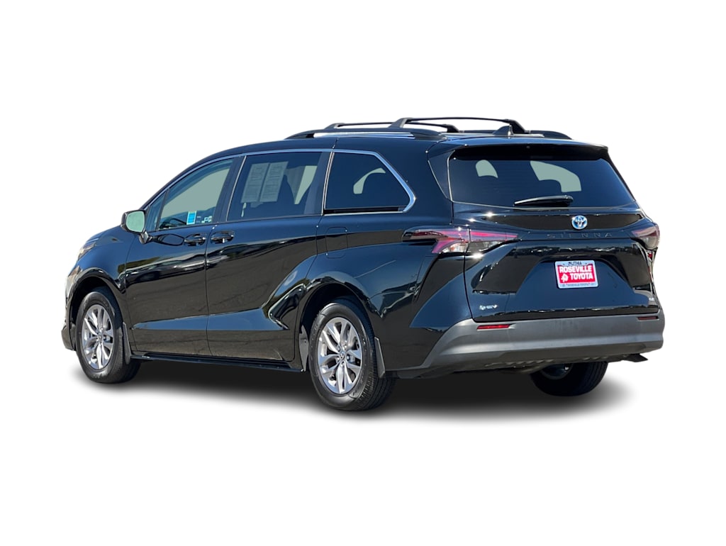 Thumbnail: 2025 Toyota Sienna - 4