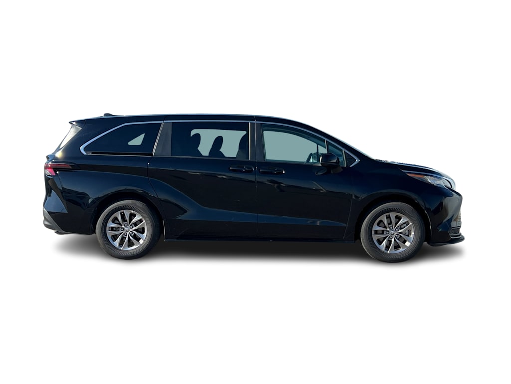 Thumbnail: 2023 Toyota Sienna - 13