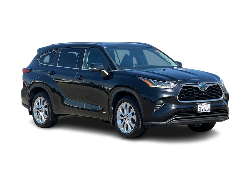 Thumbnail: 2023 Toyota Highlander - 19